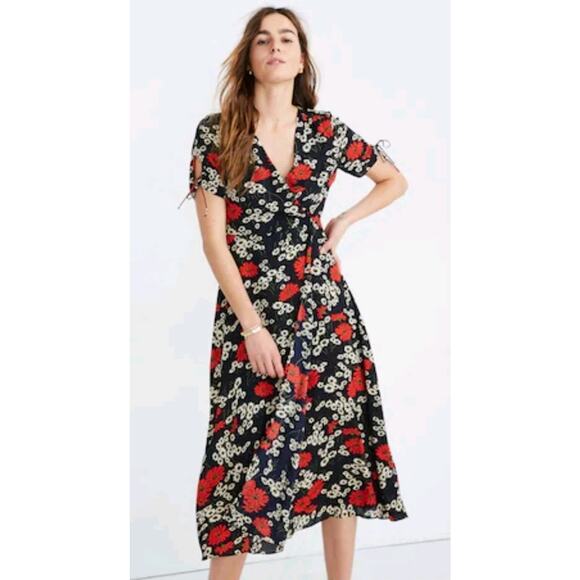 Madewell Dresses & Skirts - Madewell Hillside Daisies Peek A Boo Midi wrap dress Size 2 Surplice Bust